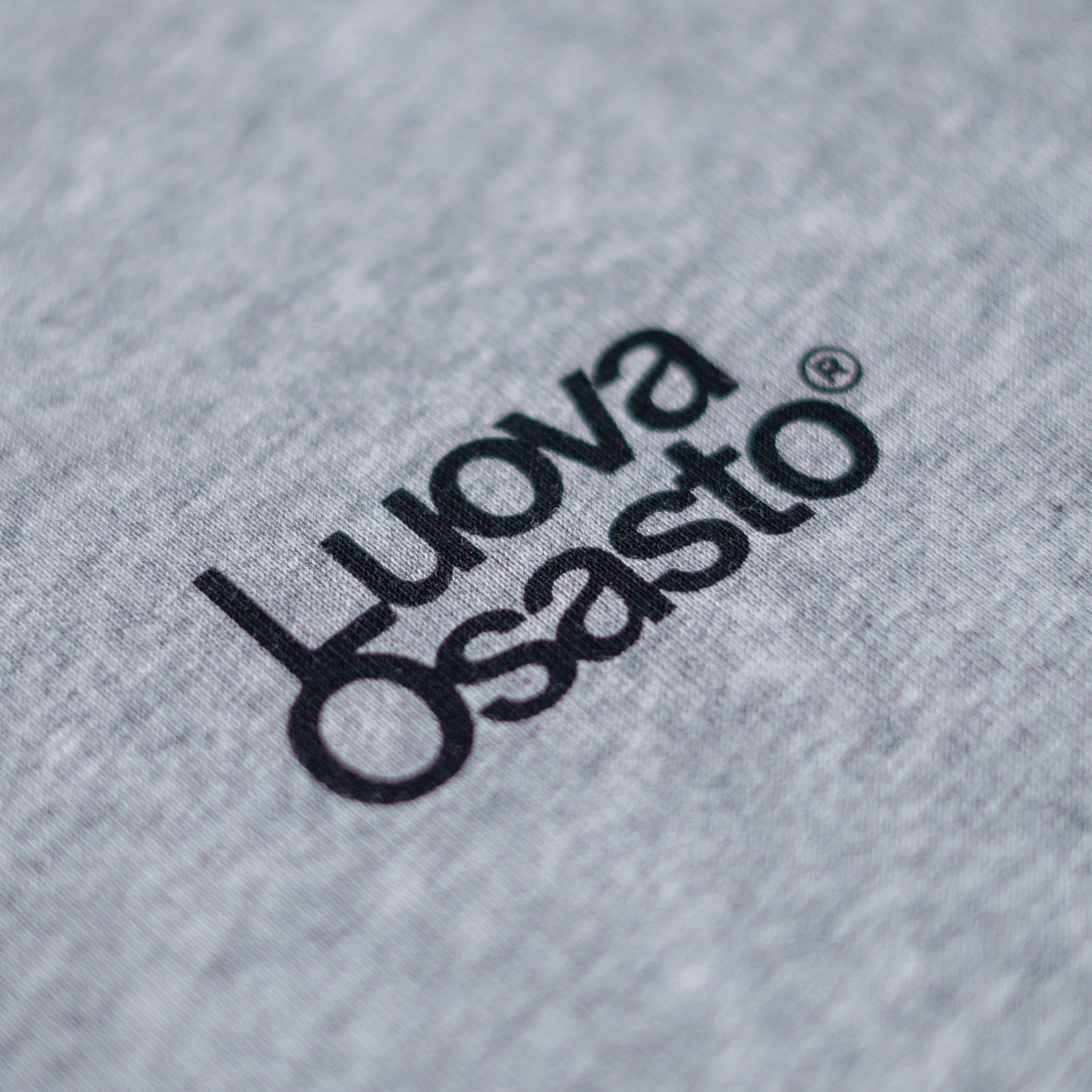 "Luova Osasto" collegepaita – Harmaa+Musta