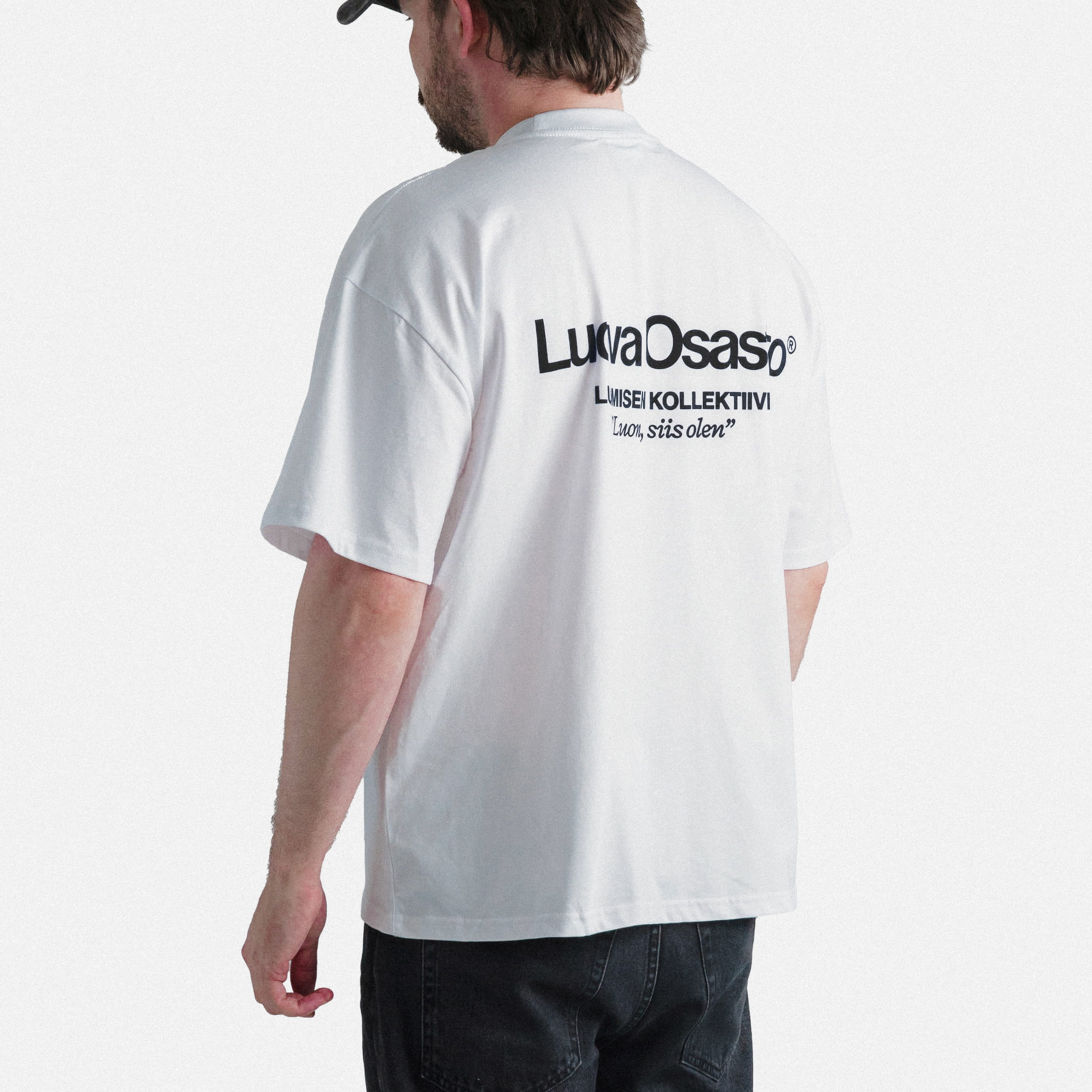 "Luova Osasto" t-paita – Musta
